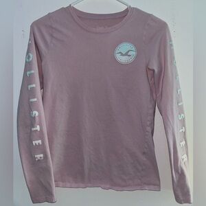 Women’s size small American Eagle long sleeve lace graphic tee